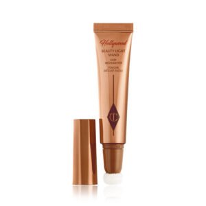 Charlotte Tilbury Hollywood Wand highlight